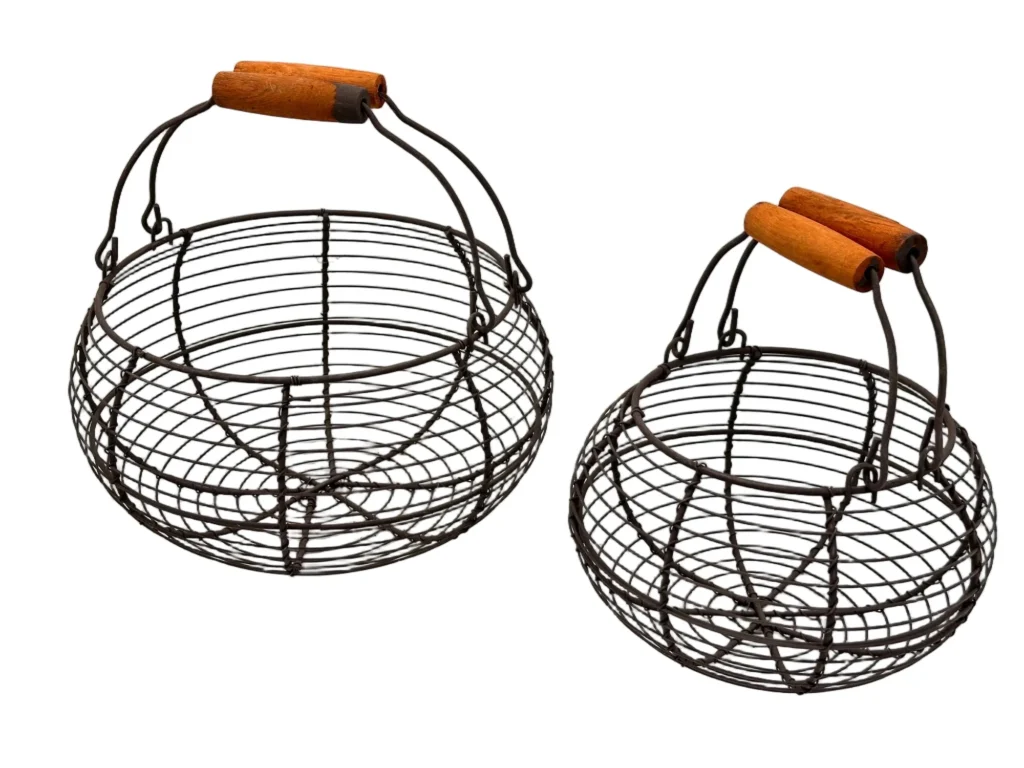 wire-storage-baskets-wooden-handles